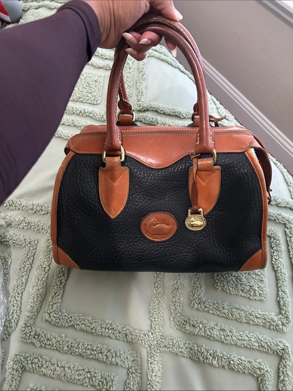 Dooney &Bourke Black and Tan Leather Doctor Satchel Handbag w/ lock and key